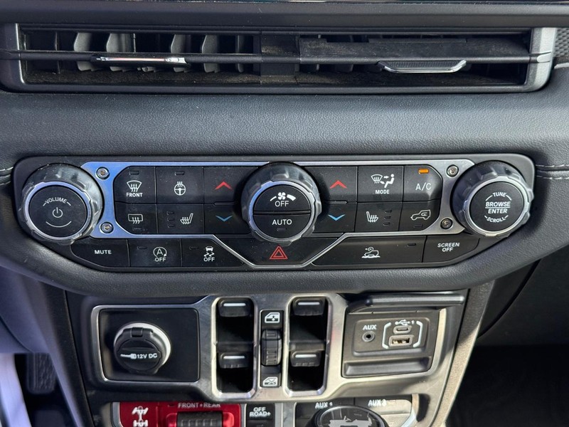 Jeep Wrangler Vehicle Image 19