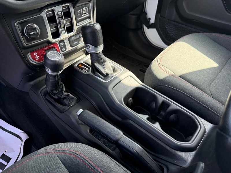 Jeep Wrangler Vehicle Image 20
