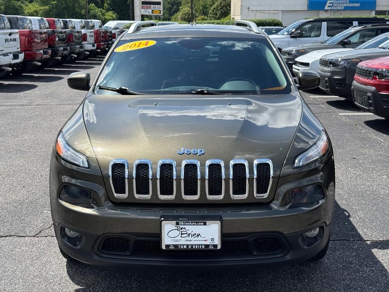 Jeep Cherokee Vehicle Image 09