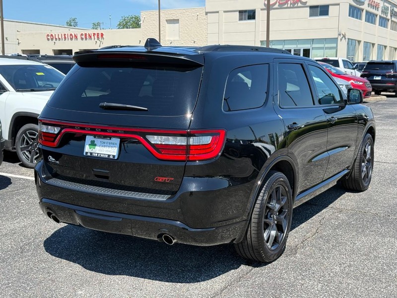 Dodge Durango Vehicle Full-screen Gallery Image 03