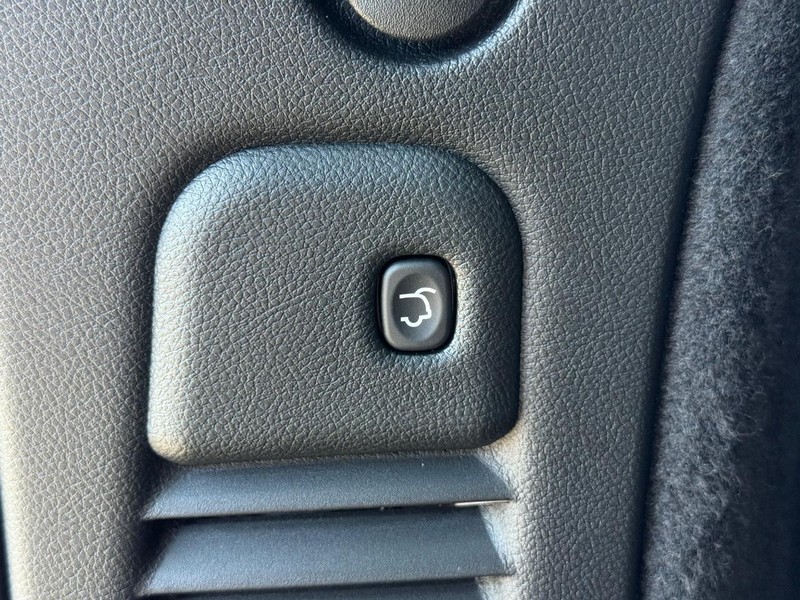 Dodge Durango Vehicle Full-screen Gallery Image 08