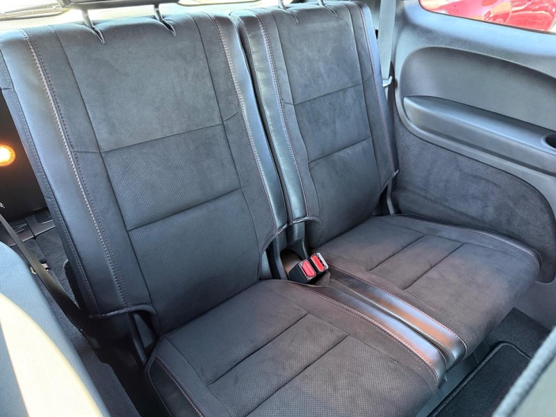 Dodge Durango Vehicle Full-screen Gallery Image 12