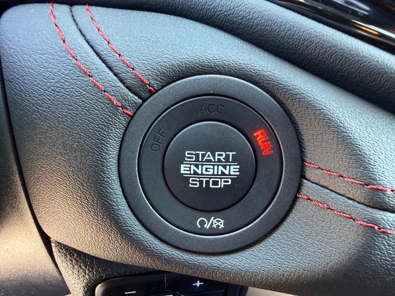 Dodge Durango Vehicle Full-screen Gallery Image 18