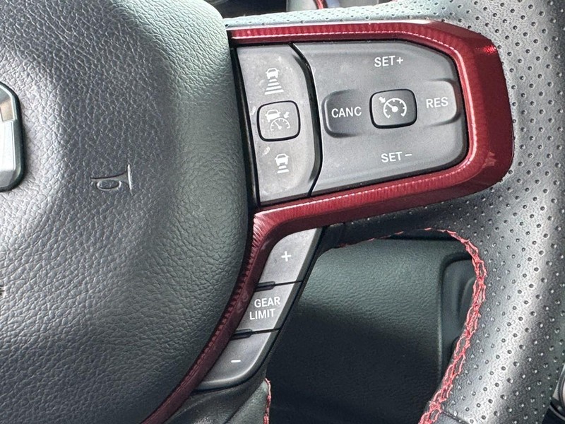 Ram 1500 Vehicle Image 18