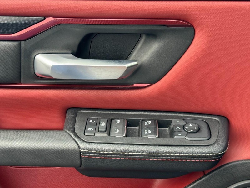 Ram 1500 Vehicle Image 24