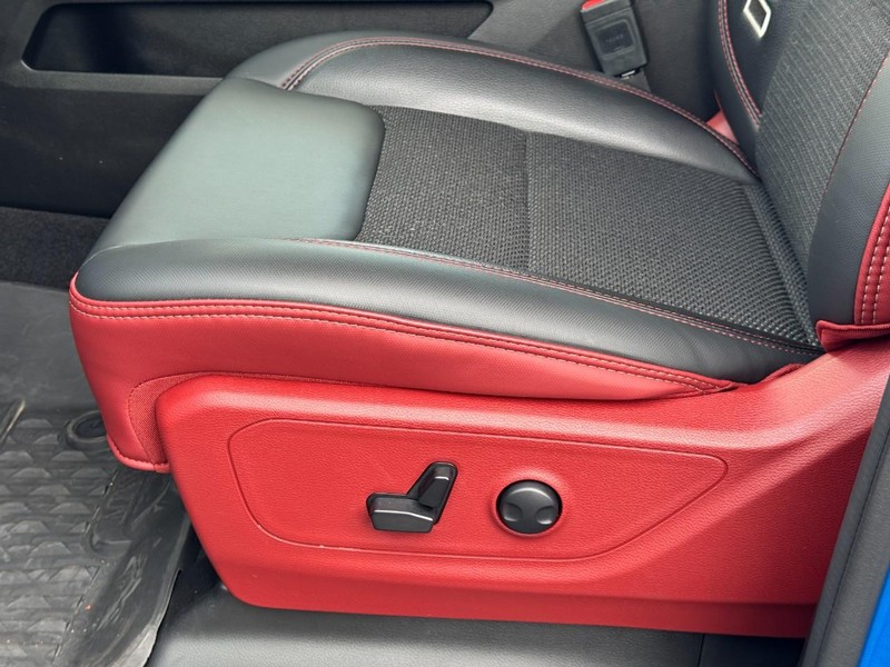 Ram 1500 Vehicle Image 25