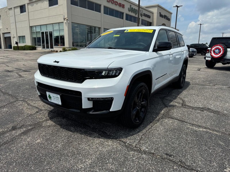 Jeep Grand Cherokee L Vehicle Image 08