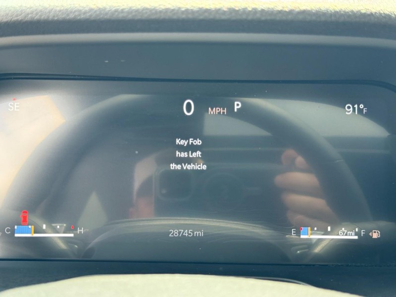 Jeep Grand Cherokee L Vehicle Image 21
