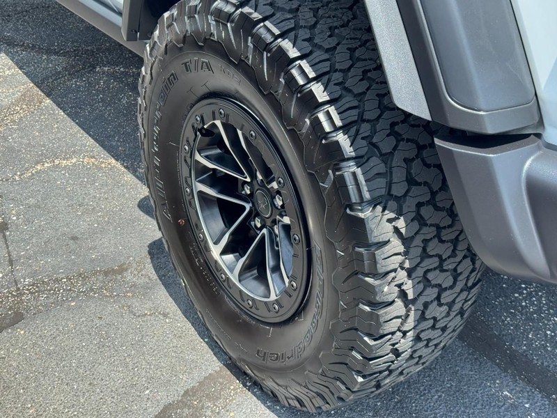 Jeep Wrangler Vehicle Image 07