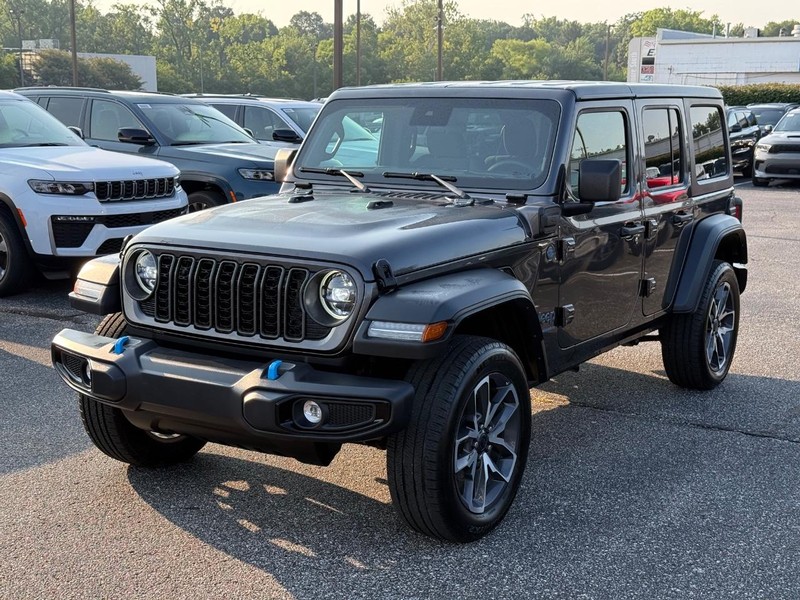 Jeep Wrangler 4xe Vehicle Image 08