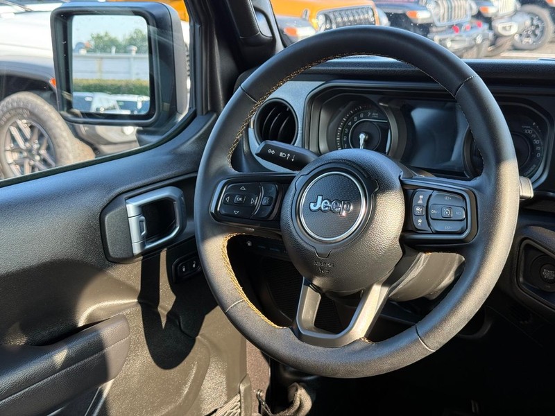 Jeep Wrangler 4xe Vehicle Image 12