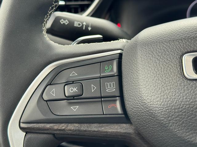 Jeep Grand Cherokee Vehicle Image 25
