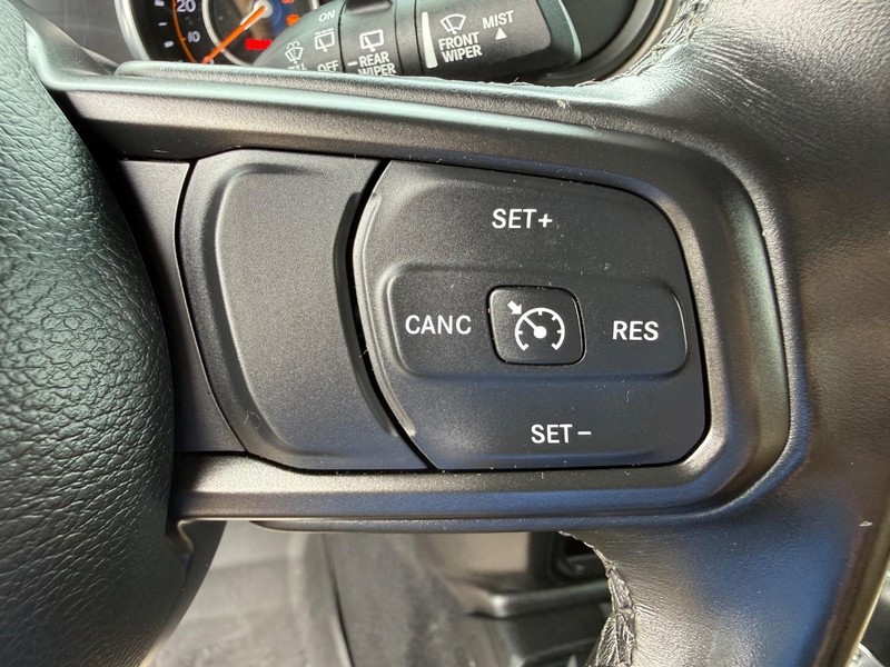 Jeep Wrangler Vehicle Image 14
