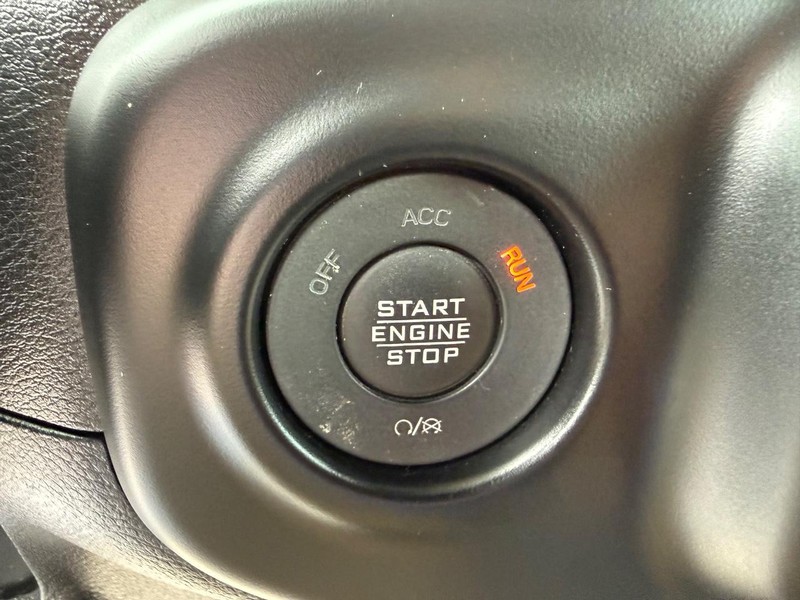 Jeep Wrangler Vehicle Image 15