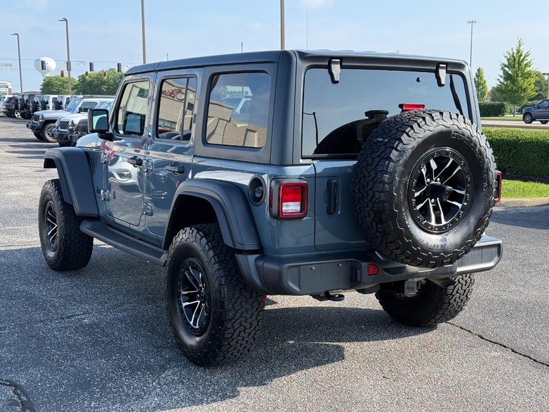 Jeep Wrangler Vehicle Image 05