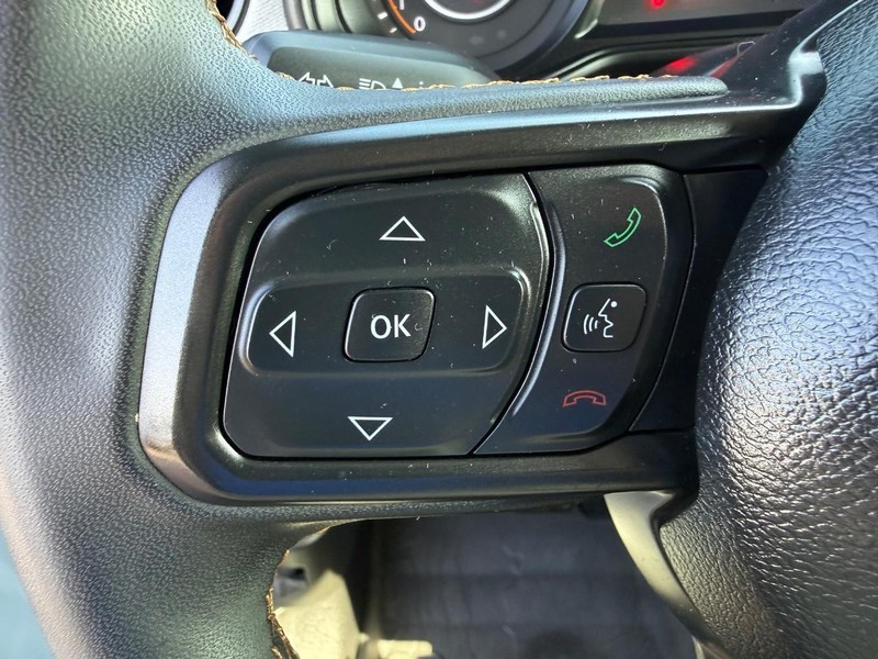 Jeep Wrangler Vehicle Image 13