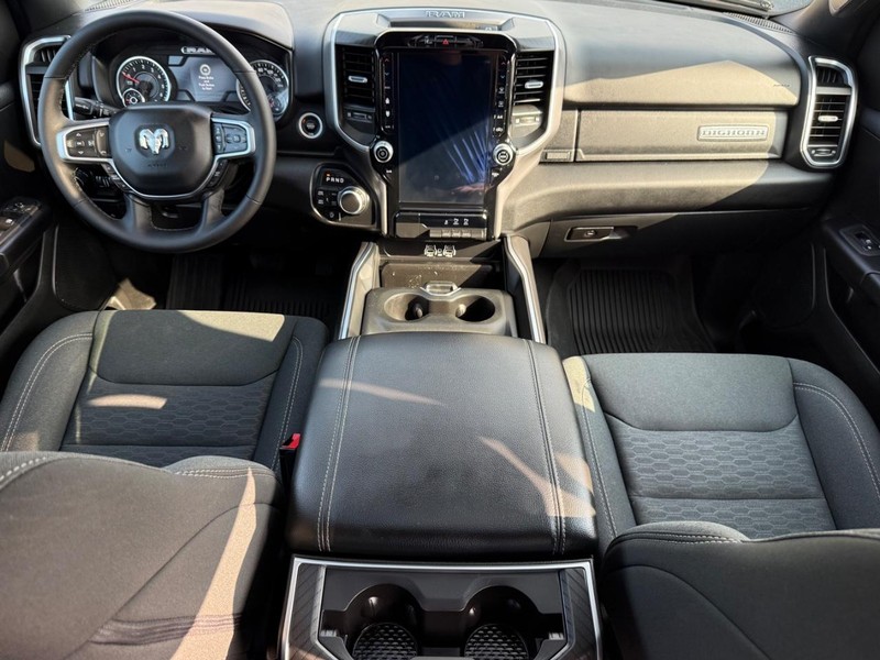 Ram 1500 Vehicle Image 12