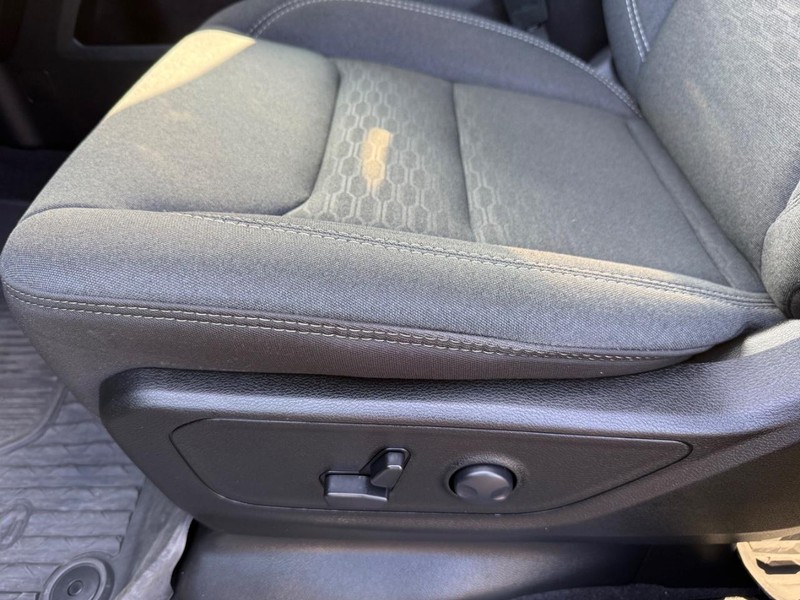Ram 1500 Vehicle Image 26