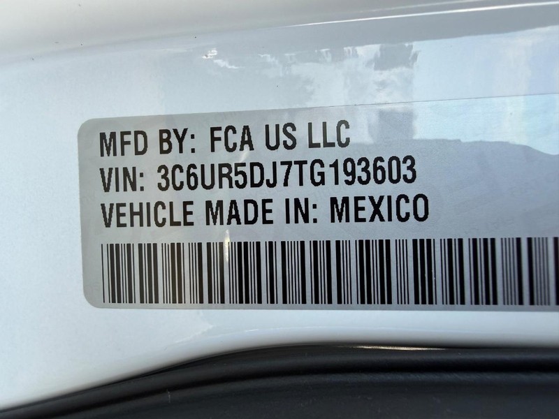 Ram 2500 Vehicle Image 25