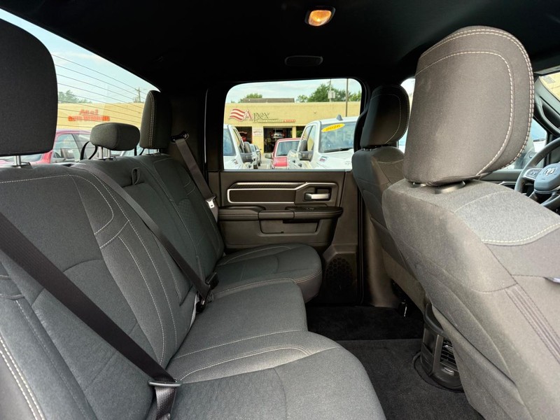 Ram 2500 Vehicle Image 10