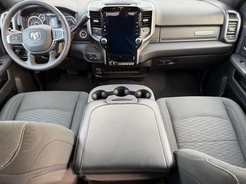 Ram 2500 Vehicle Image 11