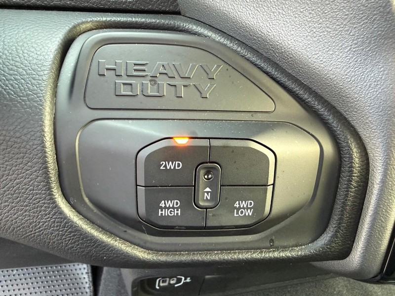 Ram 2500 Vehicle Image 16