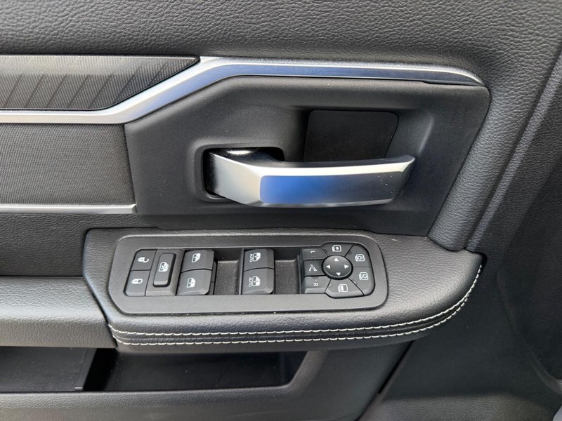 Ram 2500 Vehicle Image 23