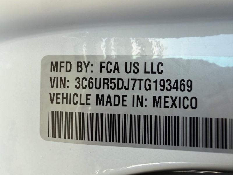 Ram 2500 Vehicle Image 25