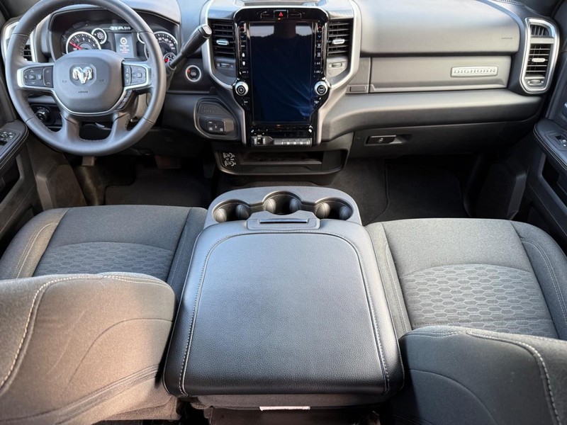 Ram 2500 Vehicle Image 11
