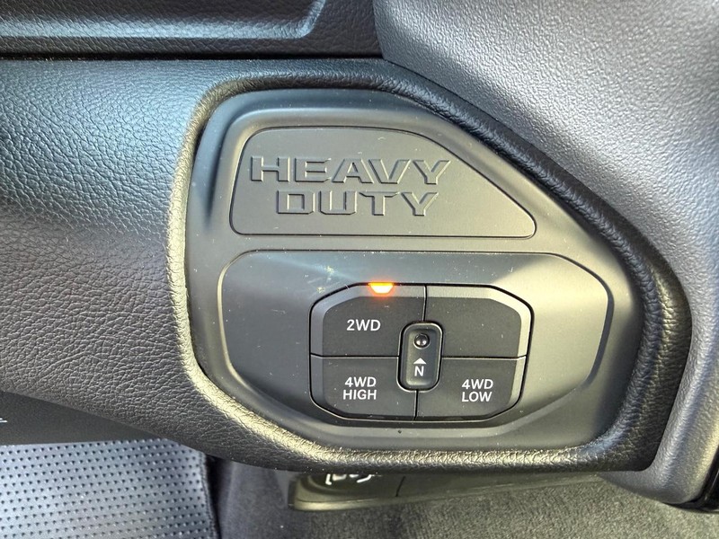 Ram 2500 Vehicle Image 16