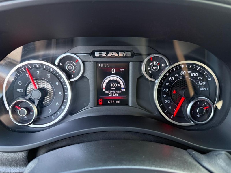 Ram 2500 Vehicle Image 21