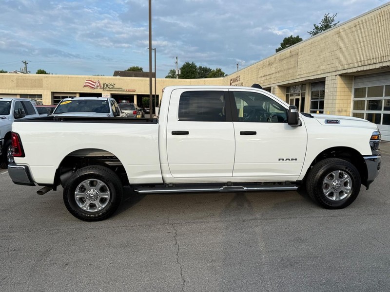 Ram 2500 Vehicle Image 02