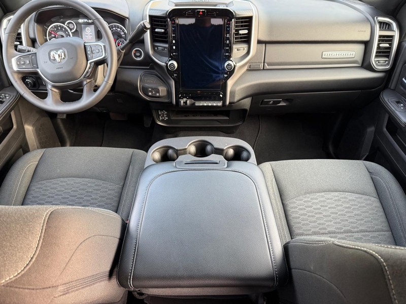Ram 2500 Vehicle Image 11