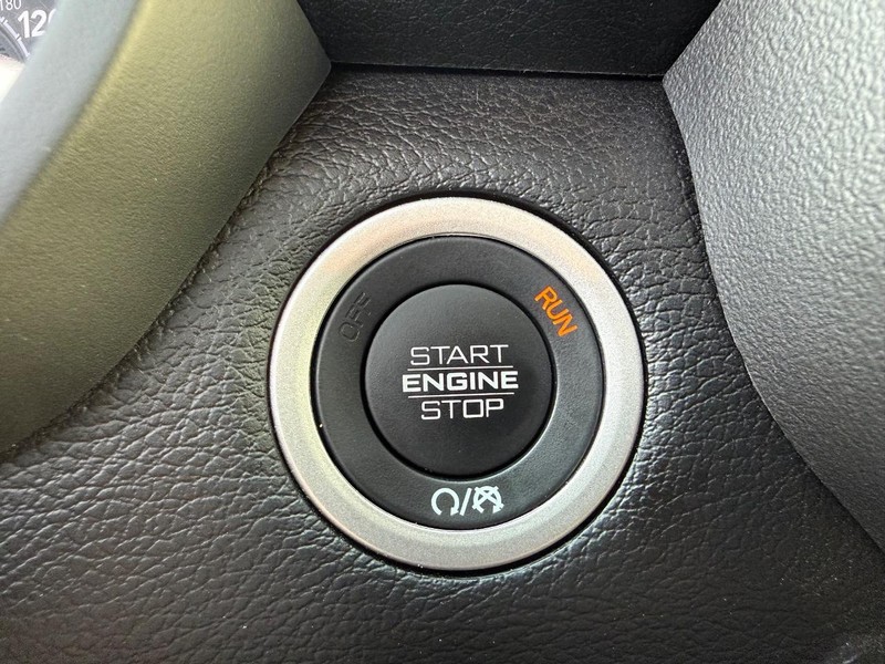 Ram 2500 Vehicle Image 14