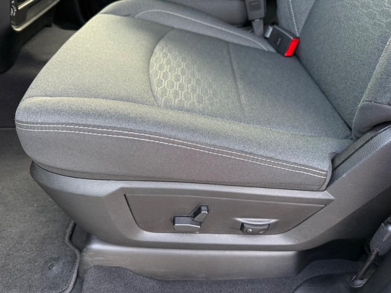 Ram 2500 Vehicle Image 22