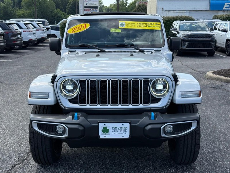 Jeep Wrangler 4xe Vehicle Image 09