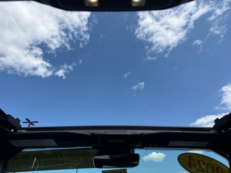 Jeep Wrangler 4xe Vehicle Image 11