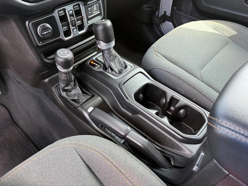 Jeep Wrangler 4xe Vehicle Image 20