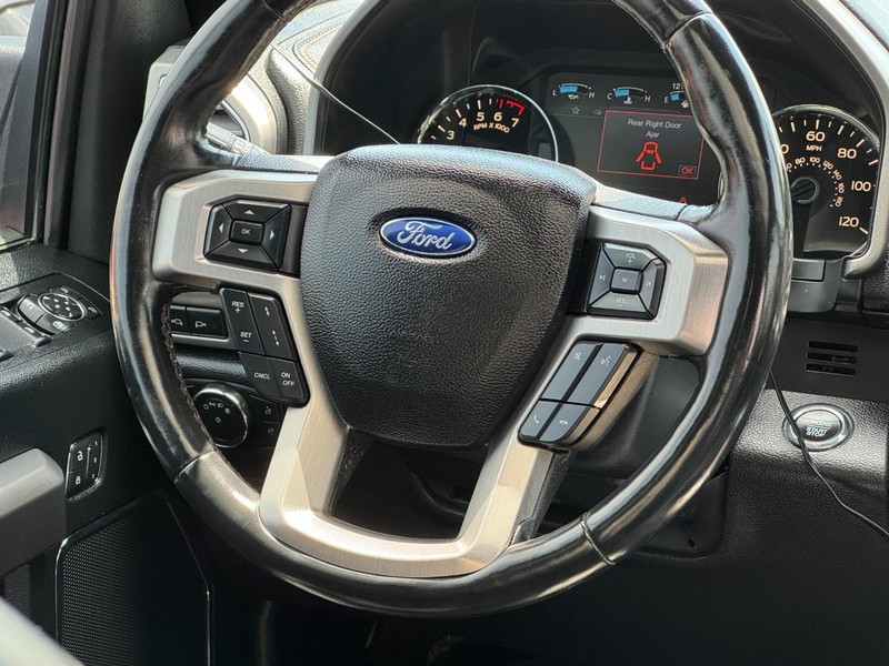 Ford F-150 Vehicle Image 12