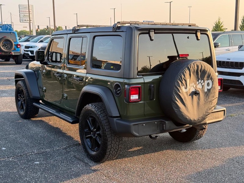 Jeep Wrangler Vehicle Image 05