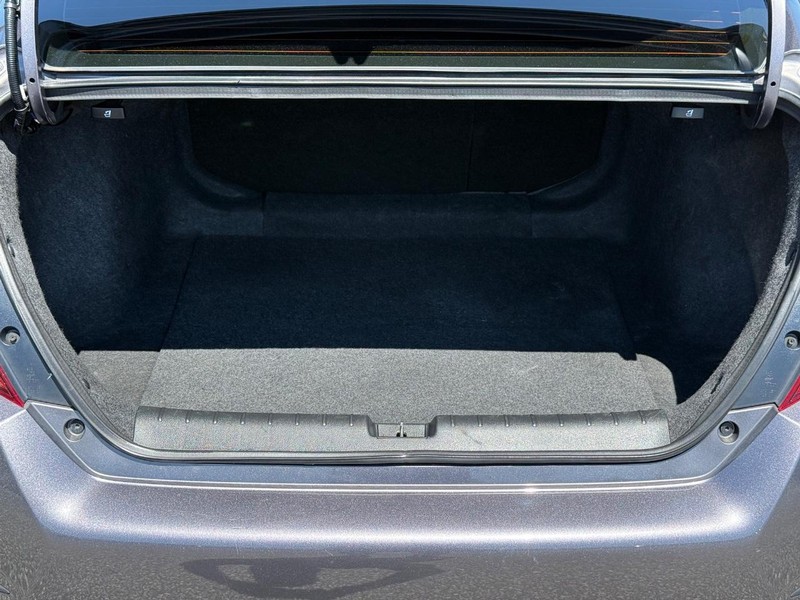 Honda Civic Sedan Vehicle Image 07