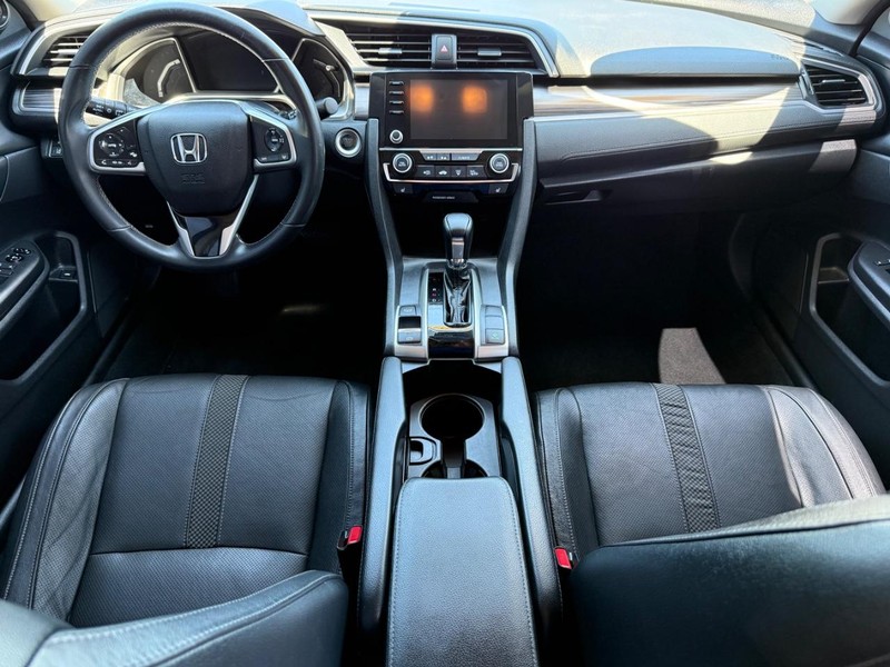 Honda Civic Sedan Vehicle Image 12