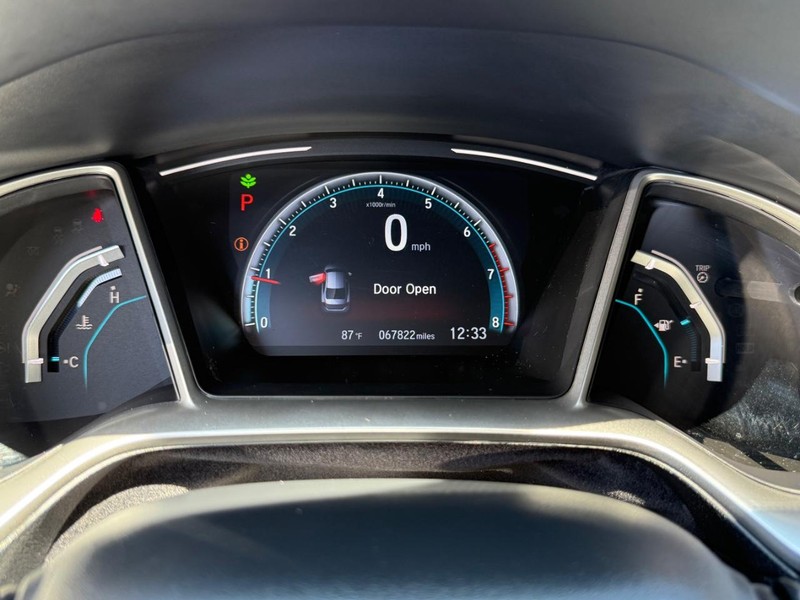 Honda Civic Sedan Vehicle Image 23