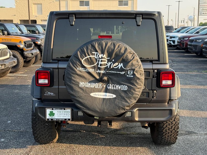 Jeep Wrangler Vehicle Image 04