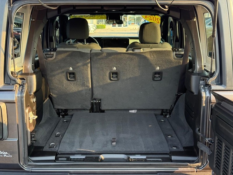 Jeep Wrangler Vehicle Image 07
