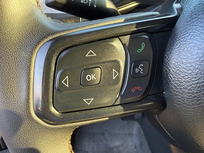 Jeep Wrangler Vehicle Image 13