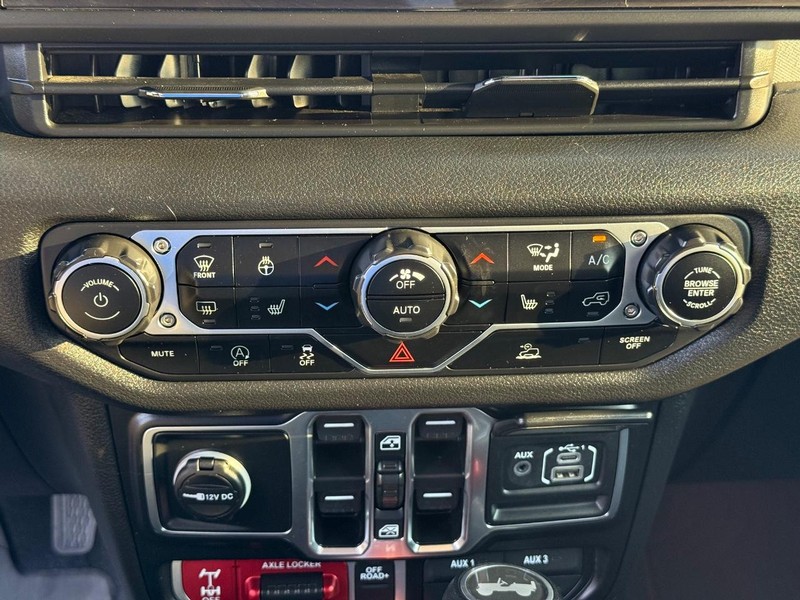 Jeep Wrangler Vehicle Image 19