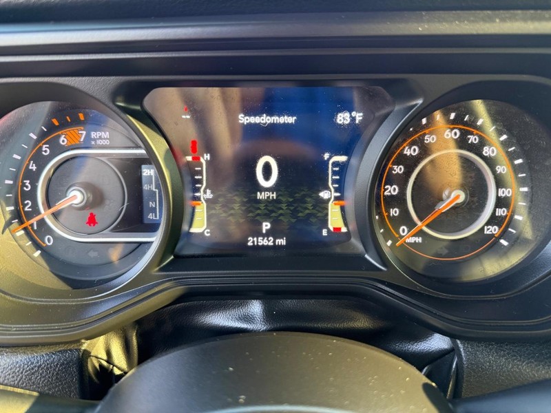 Jeep Wrangler Vehicle Image 22