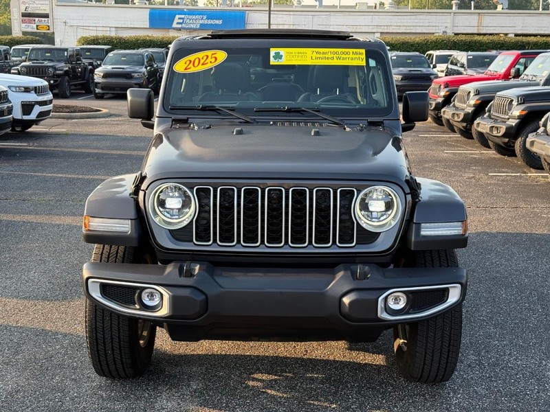 Jeep Wrangler Vehicle Image 09