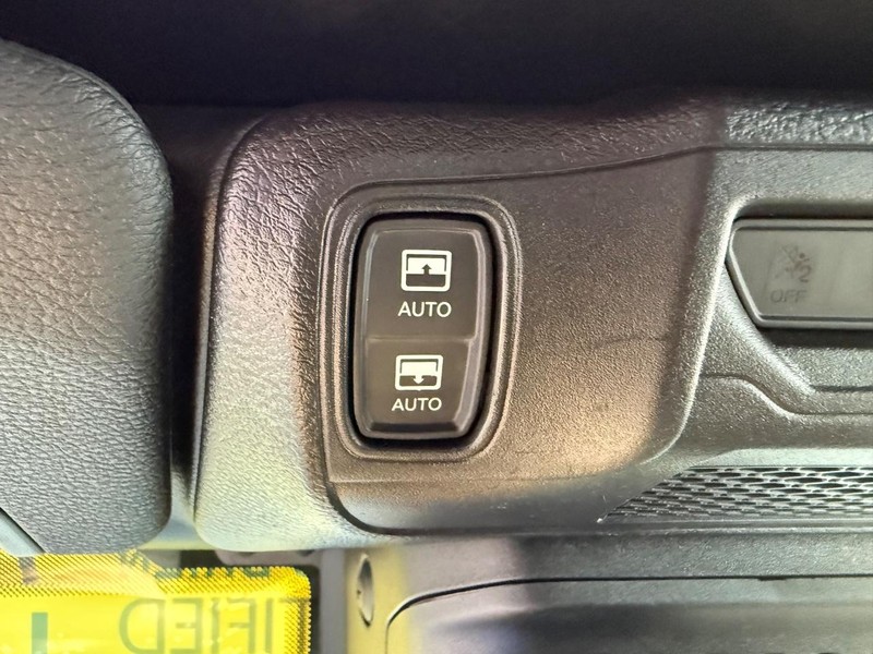 Jeep Wrangler Vehicle Image 23